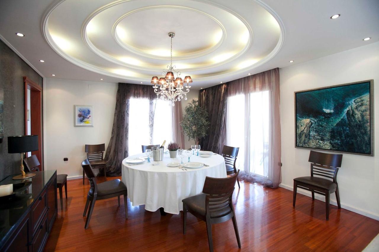 Villa Elena Peraía Екстериор снимка