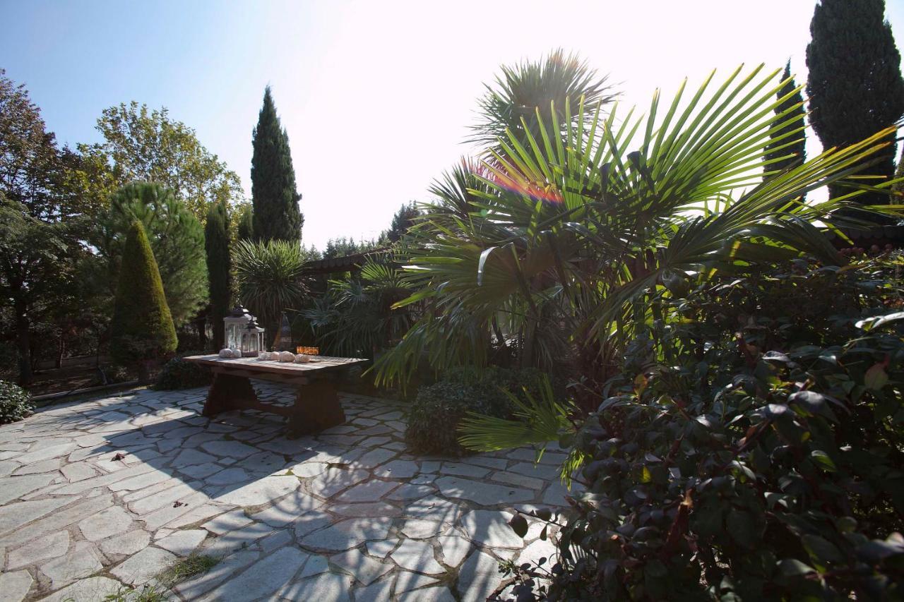 Villa Elena Peraía Екстериор снимка