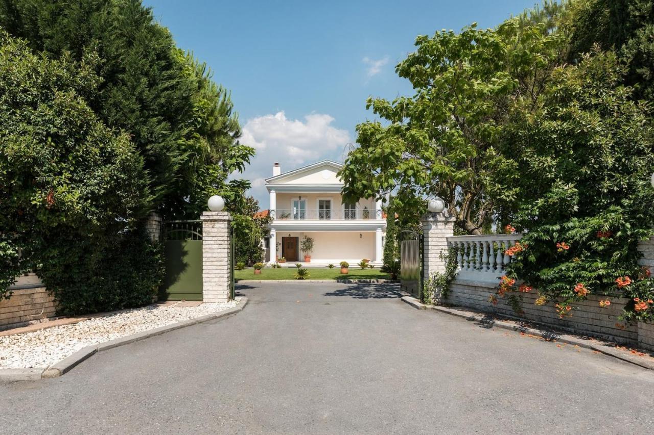 Villa Elena Peraía Екстериор снимка