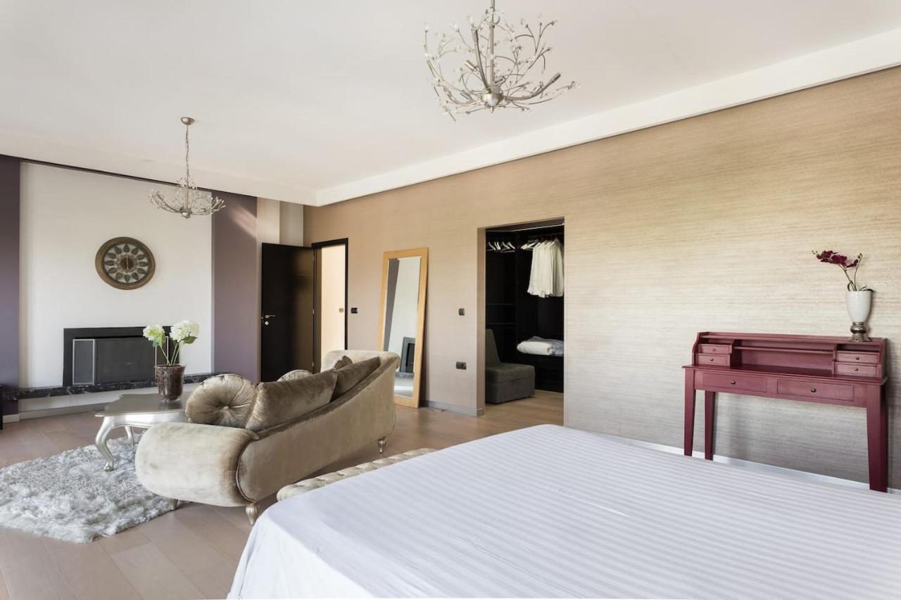 Villa Elena Peraía Екстериор снимка