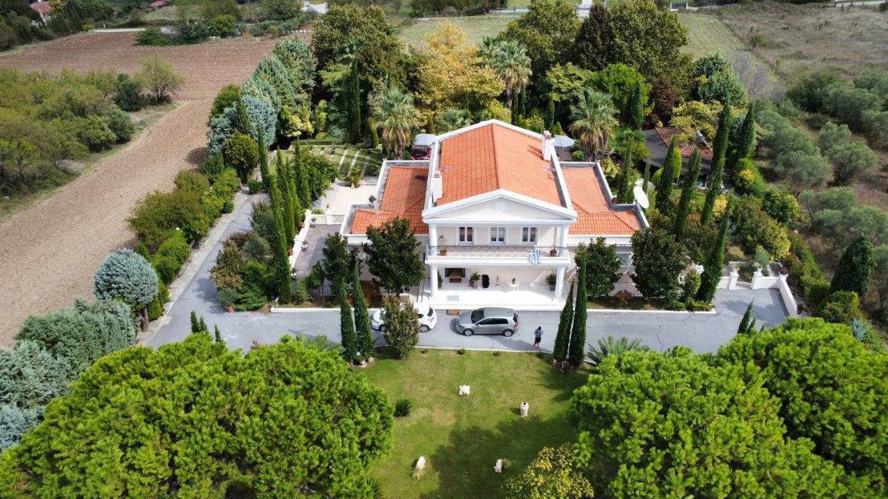 Villa Elena Peraía Екстериор снимка